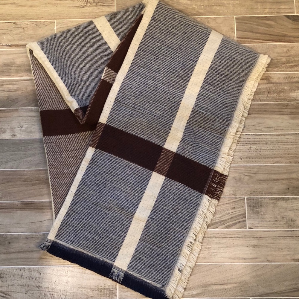 Plaid scarf